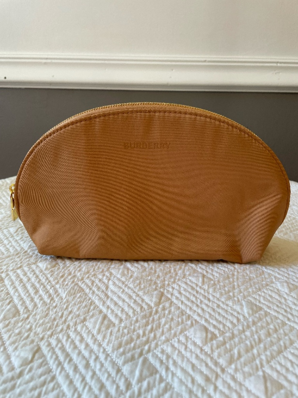 Burberry tan cosmetic pouch with gold tone zip-close and embossed BURBERRY logo - Picture 2 of 11